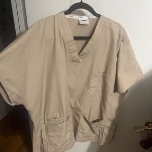 💝 Large Classic Tan Scrubs V-Neck Shirt